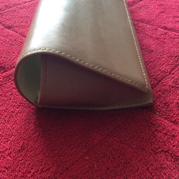 BURBERRY Large Tan Leather Sun Glass Eyeglass Case - Picture 4 of 6
